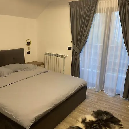 Cabana Caprioara *